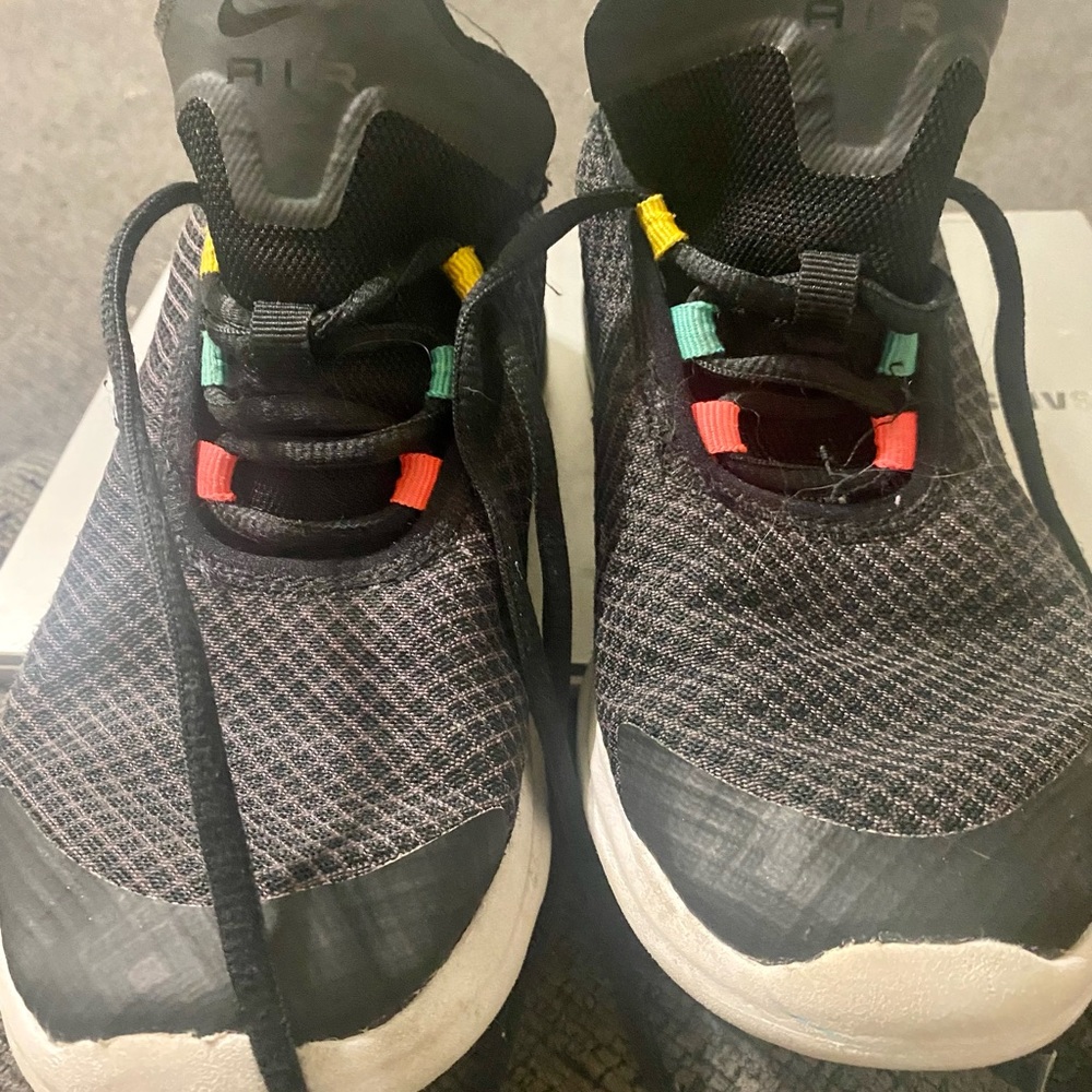 Nike Girls Shoes